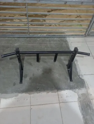Barra fixa de parede