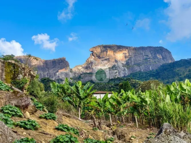 Terreno à venda com vista privilegiada da Pedra do Baú - Paiol - São Bento do Sapucaí/SP