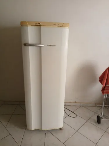Geladeira conservada
