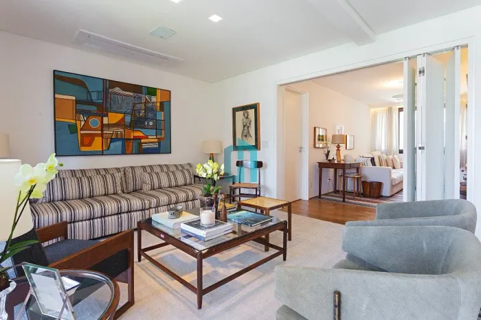 Apartamento para venda e locação em Itaim Bibi com 2 quartos, sendo 2 suítes, 195m²