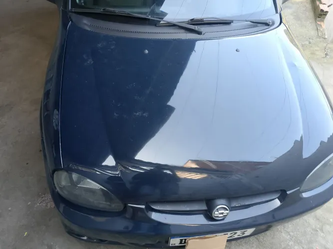 Chevrolet Corsa SED Class.life 1.0/1.0 Flexpower (álcool) 2006