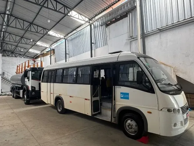 Microônibus MARCOPOLO / VOLARE W8 ON