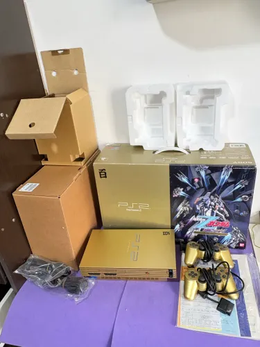 Console Playstation 2 fat gundam edition ps2 dourado