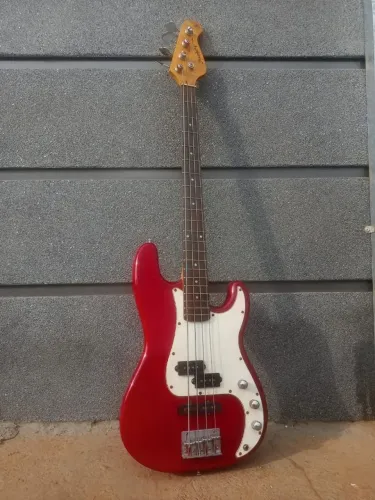 Contrabaixo 4cordas , strinberg precision bass