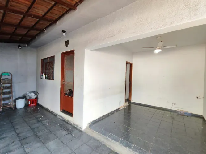 Casa + edícula