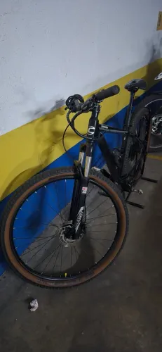 Cannondale Muito Nova - Suspensão RockShox, Dropper Zoom e SRAM 1x12