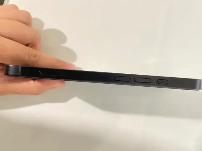 iPhone 16e | Bateria 93% | Com Garantia