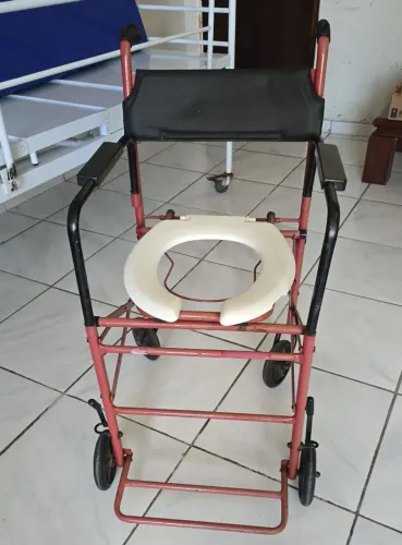 Cadeira de Banho Higiênica!