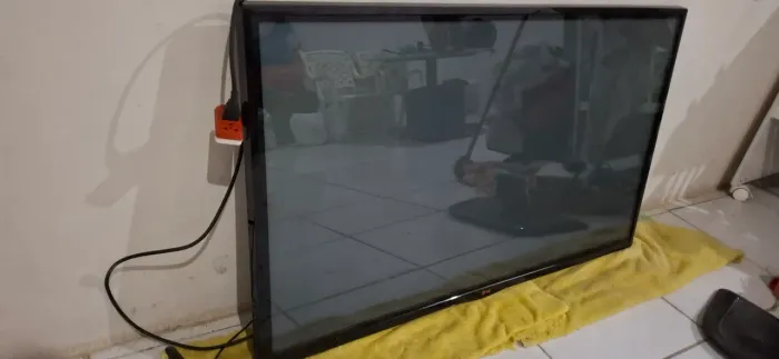Tv Lg 50 polegadas<br> (Nao é smart)<br>Modelo : 50pn4500.