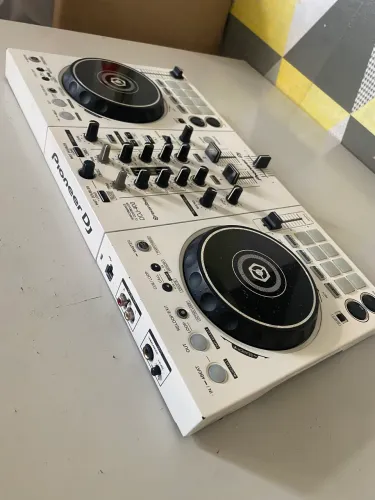 CONTROLADORA DDJ 400