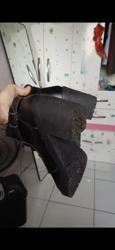 Bota de salto alto