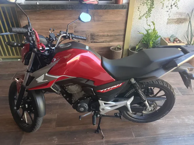 CG Titan 160