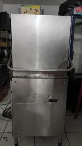 Máquina de lavar pratos industrial