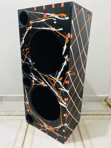 Caixa de som para subir