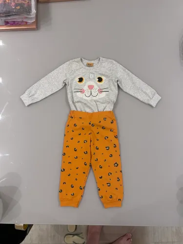 Roupa infantil 