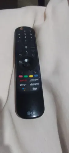 Boa tarde tô vendendo essa tv smart super boa tá ela tem 50 polegadas 