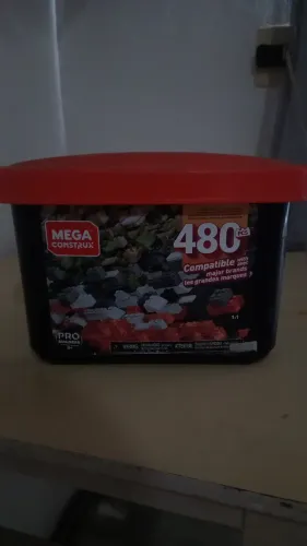 Caixa de lego com 480 peças