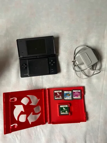 Nintendo DS Lite Preto + 4 Jogos Originais + R4 + Case + Carregador
