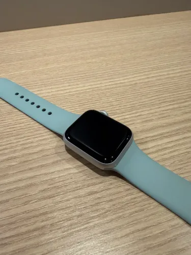 Apple Watch SE (2023)