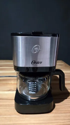 Cafeteira Oster Inox Compacta 0,75L (220v)