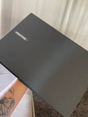 Venda de notebook da Positivo 2 meses de uso! 