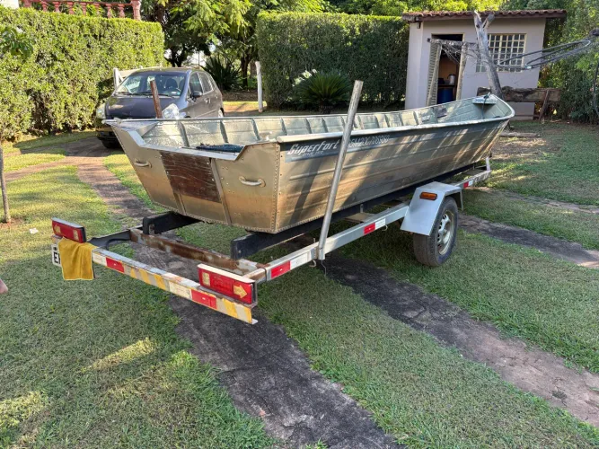 Barco 6 metros borda alta completo