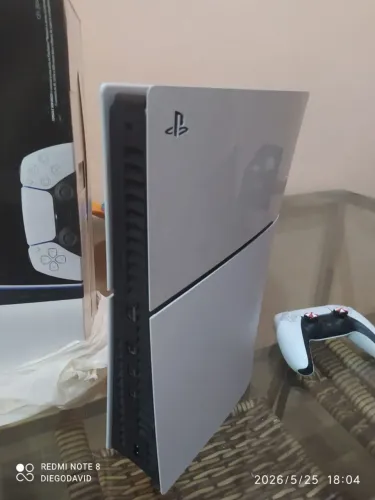 Vendo PlayStation 5 mídia física. 1tera de memória vai com 1 controle nota fiscal aceito