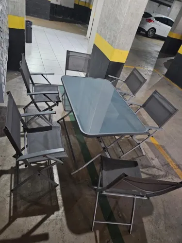 Mesa e cadeiras para jardim e varanda