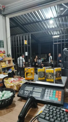 Vendo Conveniência e distribuidora de bebidas 