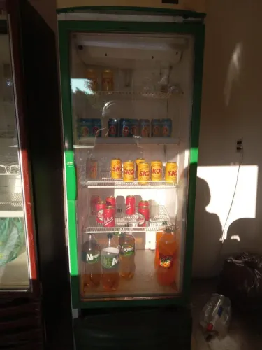 GELADEIRA EXPOSITORA 525L