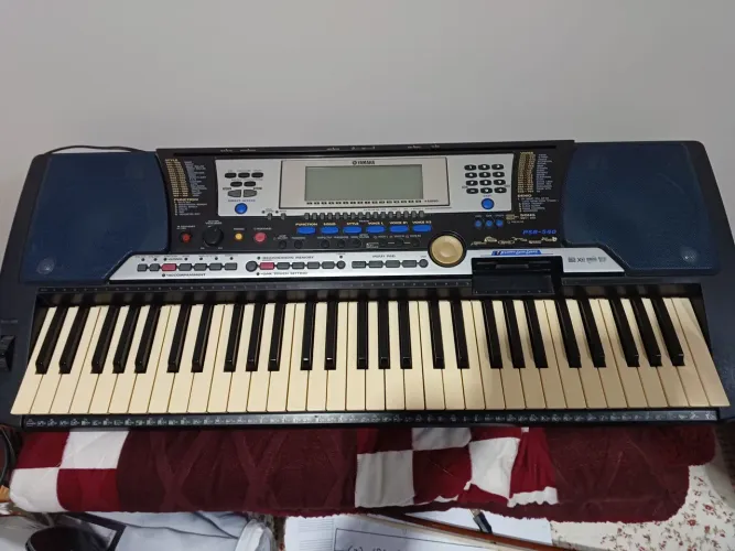 Teclado Yamaha PSR540