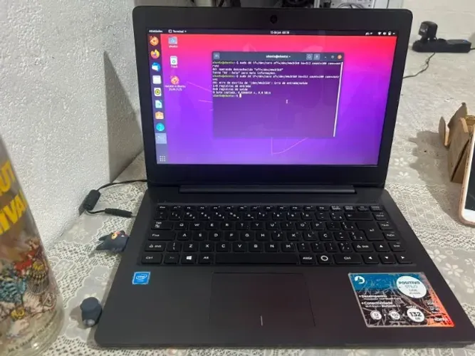 Notebook XC3550 (Roda via Pen Drive / Peças)