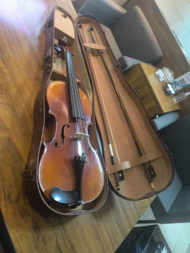 Violino Antigo do Luthier Ivo Incisi com +100 anos