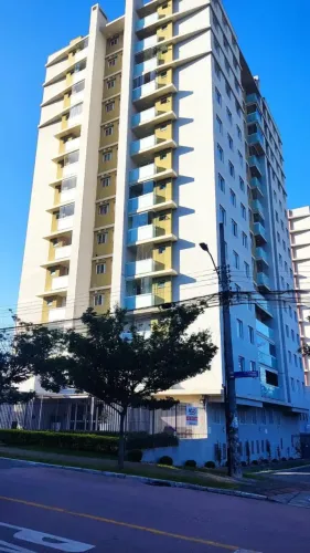 Imóvel para aluguel com 77 m² com 3 quartos em Capão Raso - Curitiba - PR