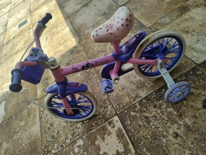 Bicicleta infantil  aro 12 menina