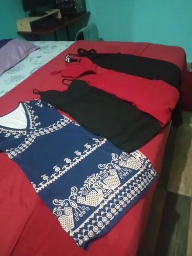 Vestidos sortidos mais curtos e longos sensuaisdo veste do P ao M