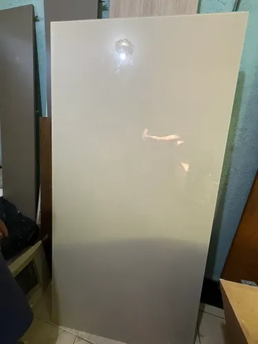 Vendo mesa de vidro de 1,80 muito nova 