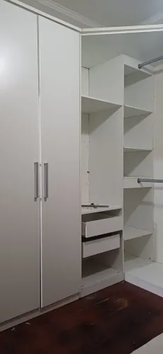 Guarda roupa 4 portas branco