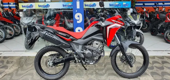 Honda Sahara 300 Rally ABS Flex 2024 Vermelha