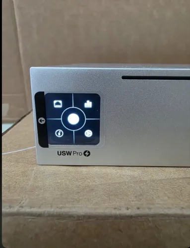 Switch Ubiquiti Pro 24 POE