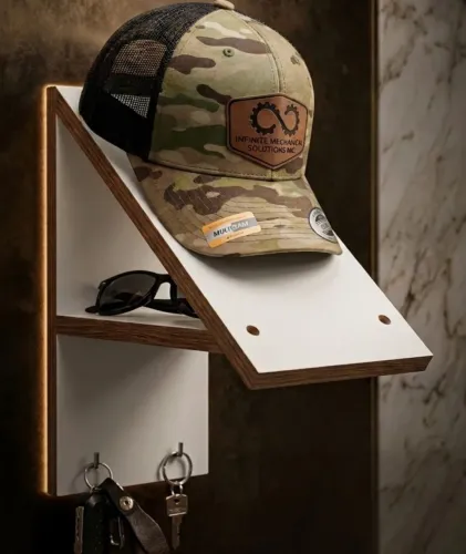 Suporte para capacete/boné