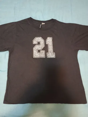 Camiseta Divided H&M (M) usada