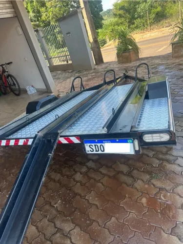 Carretinha para carregar motos