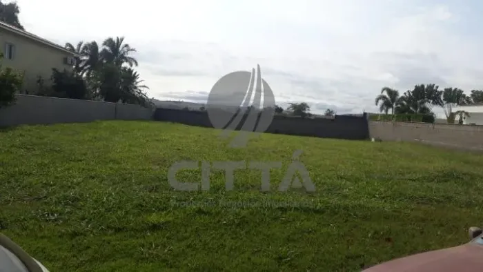 Terreno a venda, 1.430m2, Condomínio Green Golf, no bairro Gramado, Campinas/SP.