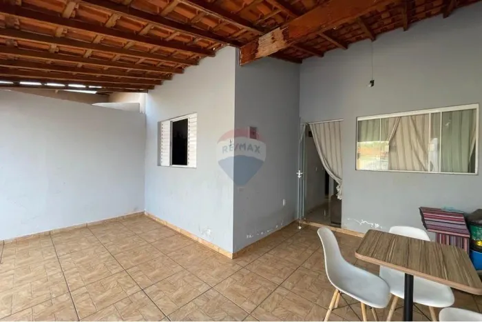 Casa Moderna com 2 quartos em Jardim Suécia Mogi Guaçu