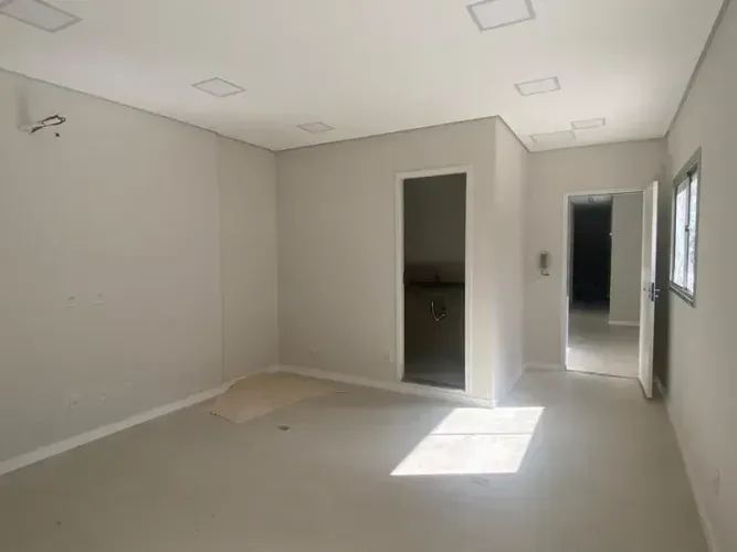 Escritório para Locação: 149 m² , 4 salas, reformado totalmente em Jardim Paulista - São P