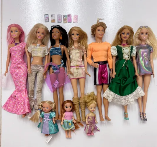 Lote Barbies (não vendo separado)