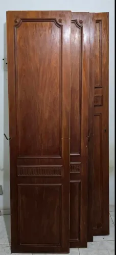 Porta antiga em mogno maciço - peça clássica para projeto de arquitetura