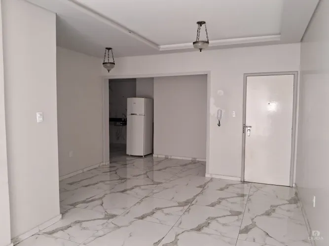 Apartamento para venda com 2 dormitórios no Centro