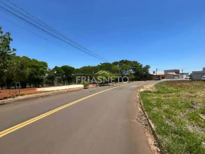 Terreno à venda no bairro Taquaral